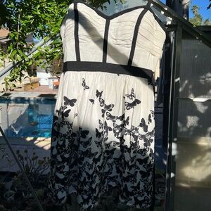 100% Silk Butterfly Dress sz4